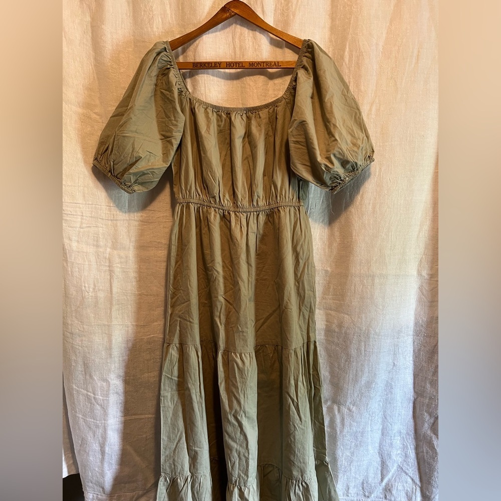 Sim &Sam Green 3/4 Puff Sleeve Sundress - Picture 2 of 7